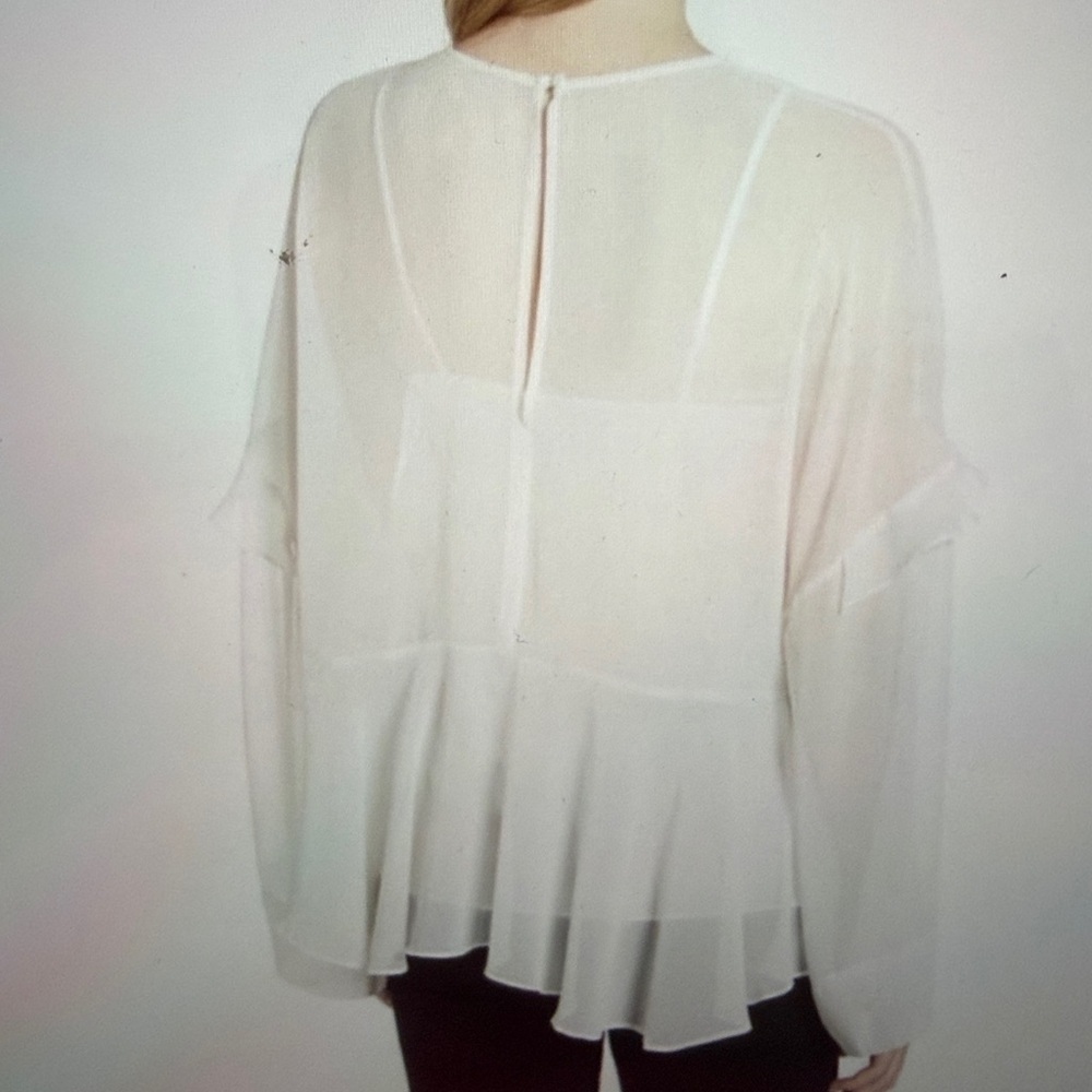 Chelsea 28 Ruffle top - Picture 13 of 14